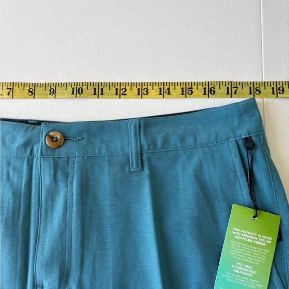 Quicksilver Amphibian Shorts Size 34 Turquoise Beach Casual Boardshorts Stretch - Picture 8 of 9